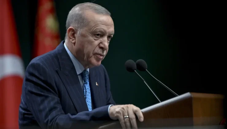 Cumhurbaşkanı Erdoğan: Laiklik arkasına saklanmayı bırakın, derdinizi açıkça söyleyin